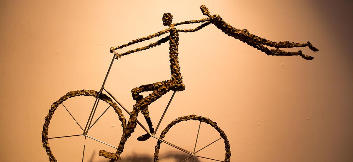 French sculptor Val - Valérie Goutard - with REDSEA Gallery with Sculptureval