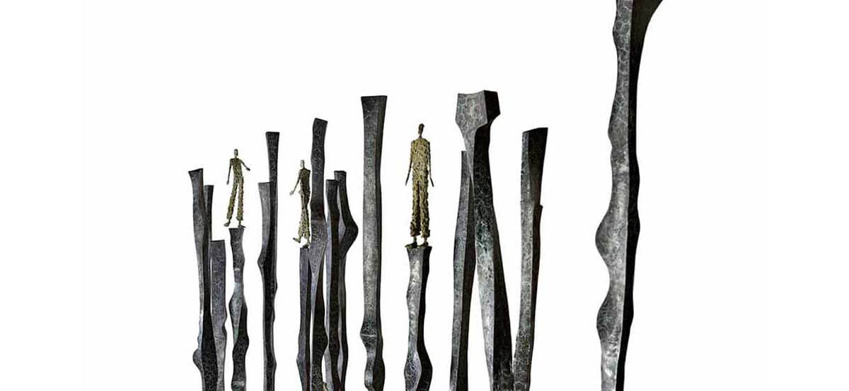 Footsteps II bronze sculpture by French sculptor Val - Valérie Goutard - with Sculptureval