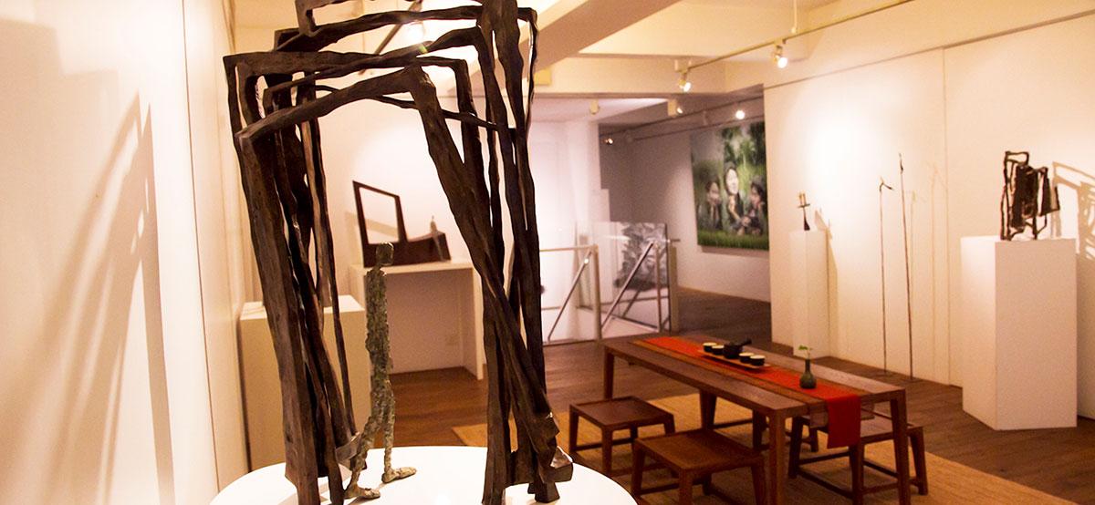 la sculpteure française Val – Valérie Goutard – avec Sculptureval avec Wellington Gallery