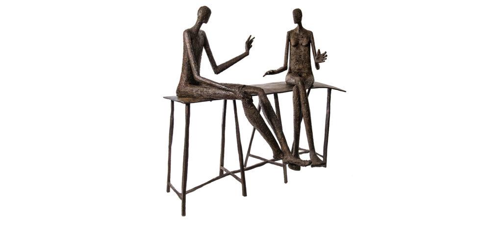 Conversation au parc II by French sculptor Val - Valérie Goutard - with Sculptureval