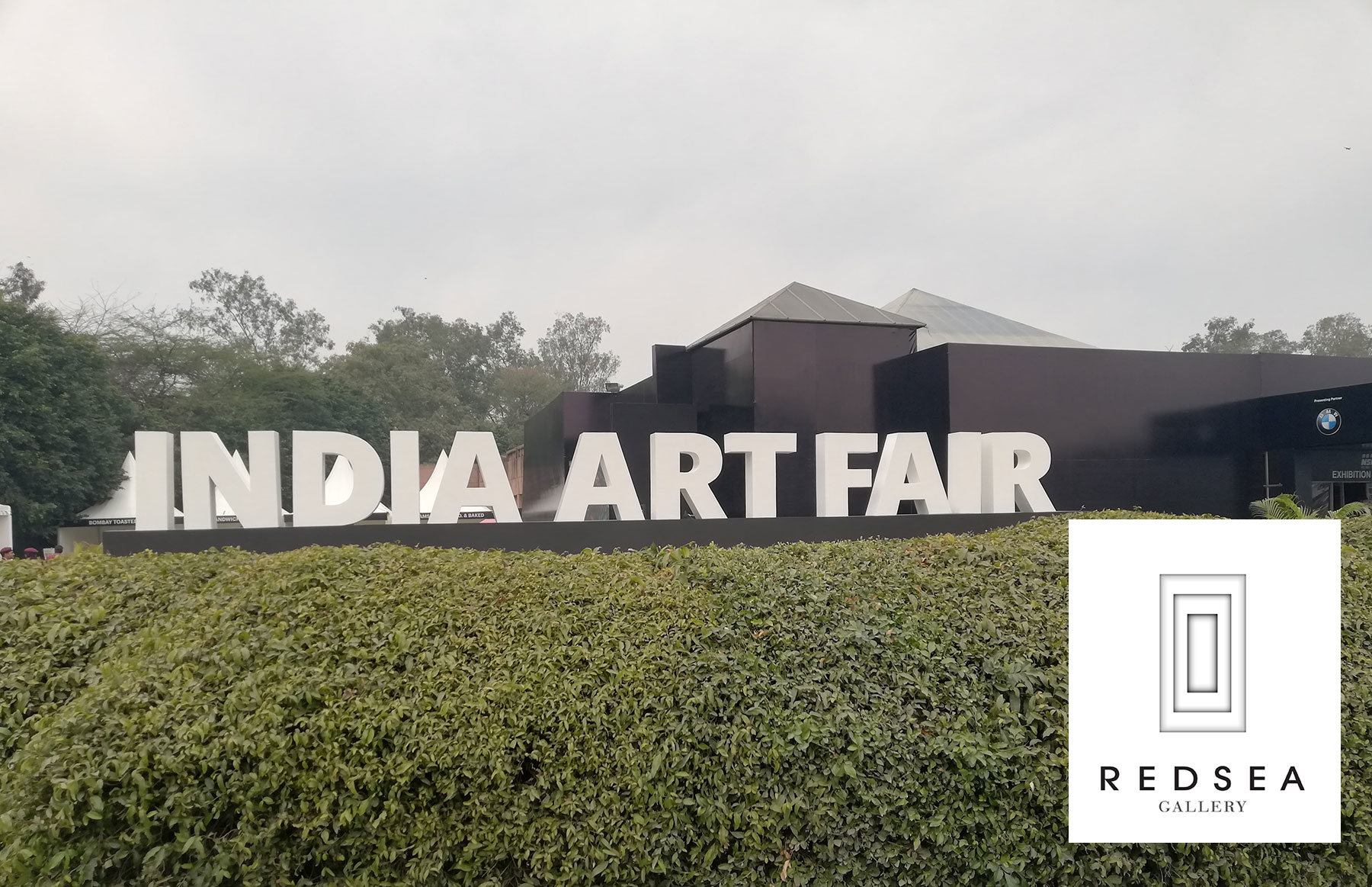 La sculpteure française Val - Valérie Goutard - avec REDSEA Gallery à India Art Fair avec Sculptureval