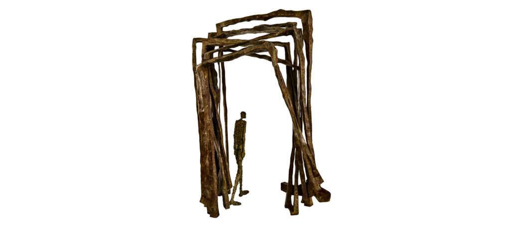 Le passage by French sculptor Val - Valérie Goutard - with Sculptureval