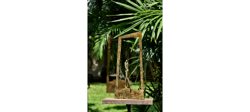 Tango de la sculpteure française Val – Valérie Goutard – avec Sculptureval