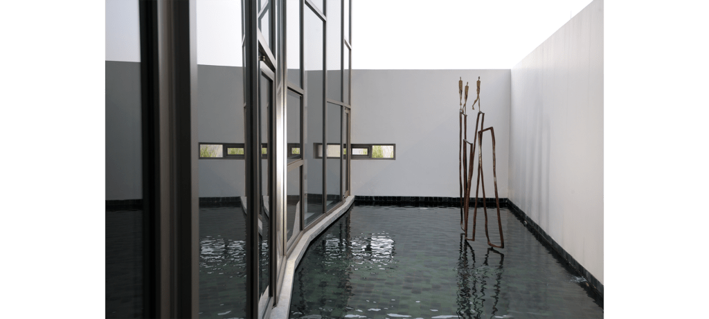 The parade II de la sculpteure française Val – Valérie Goutard – avec Sculptureval à Résidence à Bangkok – Thaïlande